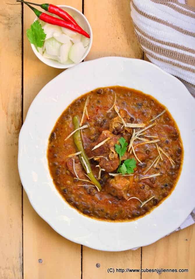 Mutton with whole black lentils (Kaali Dal Gosht) - Cubes N Juliennes