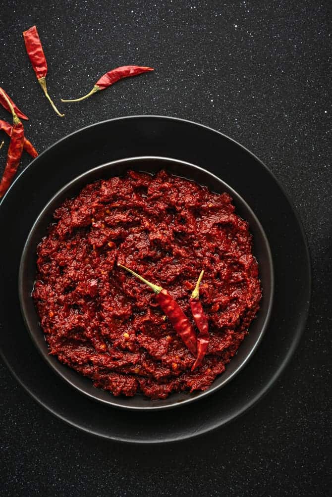 Asian Red Chili Paste Recipe (Plain + With Seasoning) + Video