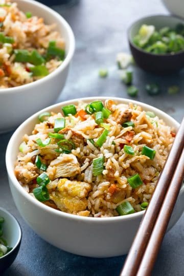Easy Chicken Fried Rice Recipe - Cubes N Juliennes