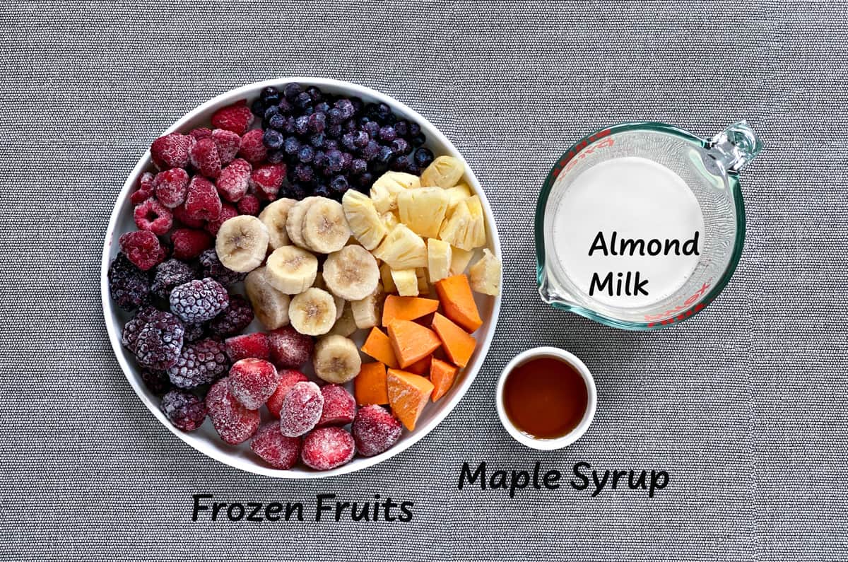 https://www.cubesnjuliennes.com/wp-content/uploads/2021/03/Frozen-Fruit-Smoothie-Bowl-Ingredients.jpg