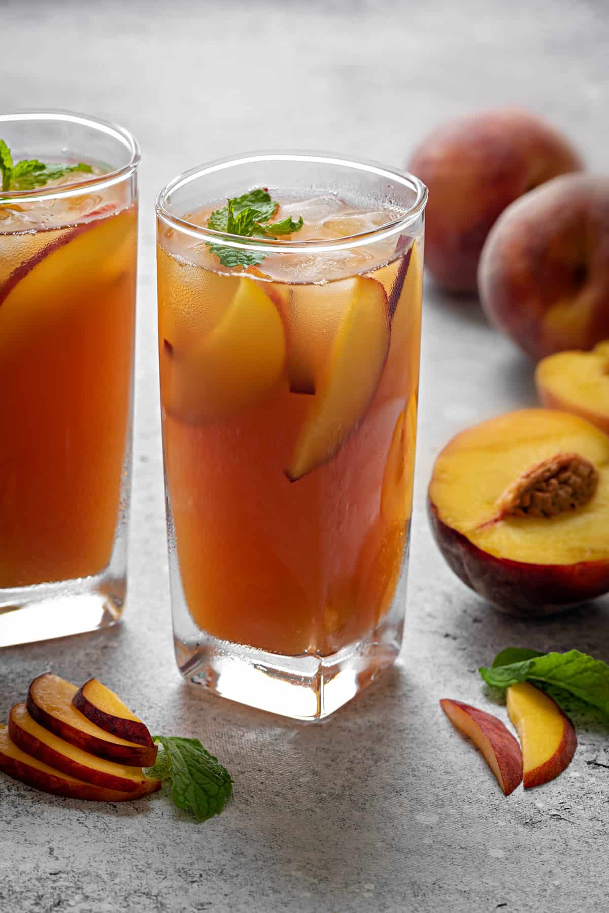 The BEST Peach Iced Tea  4 Ingredients and easy to make!